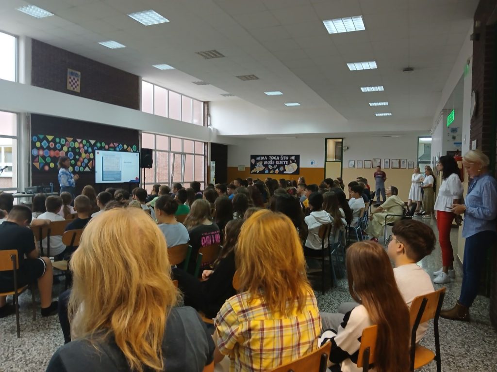 Održano predavanje na temu “Ja u svijetu elektroničkih komunikacija”